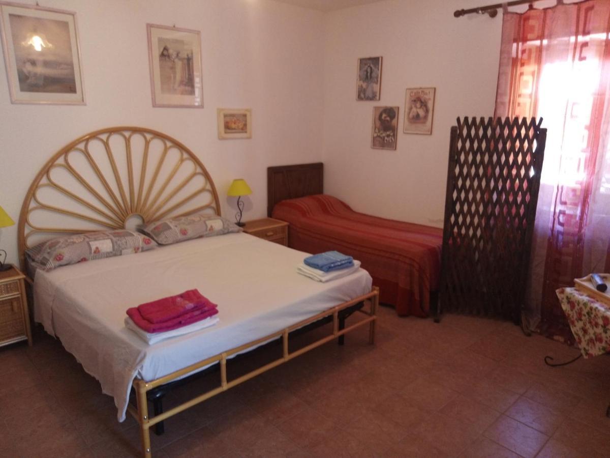 L'Antica Quercia B&B Castell'Umberto Esterno foto