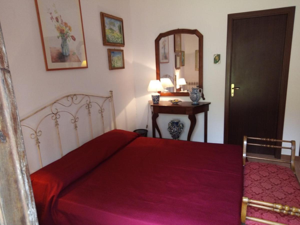 L'Antica Quercia B&B Castell'Umberto Esterno foto